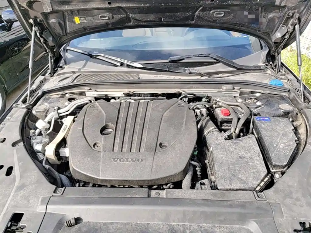 Фото 25 - Volvo S90