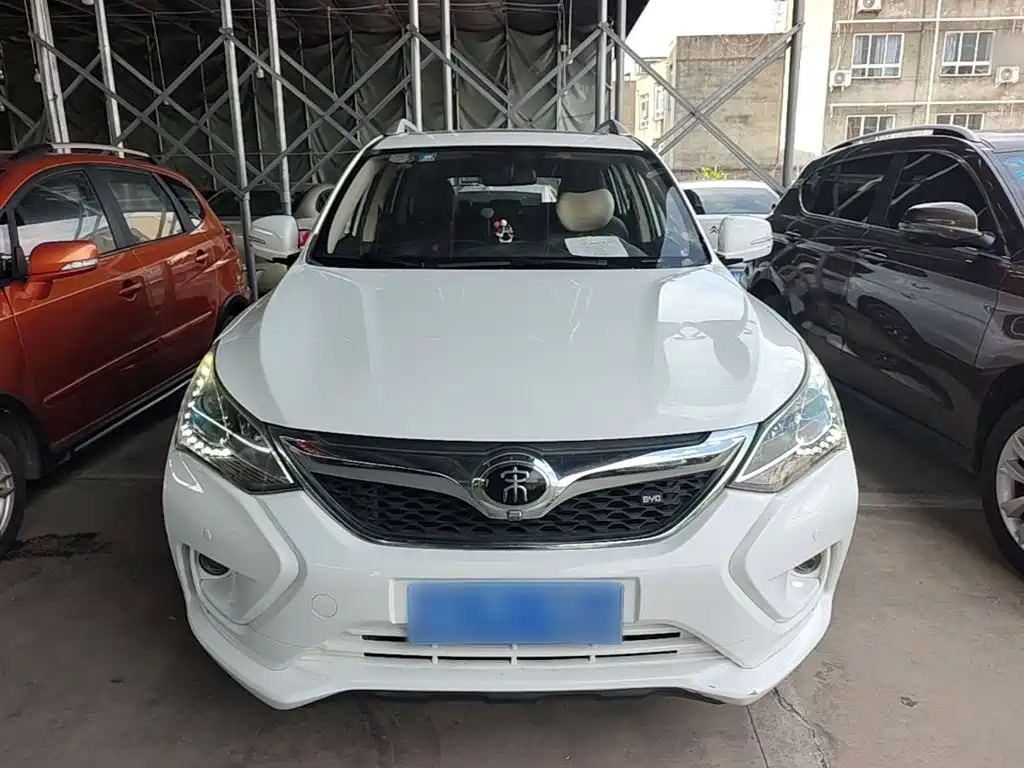 BYD Song 2017 2016 Unrivaled Edition 1.5TI Manual Elite Edition
