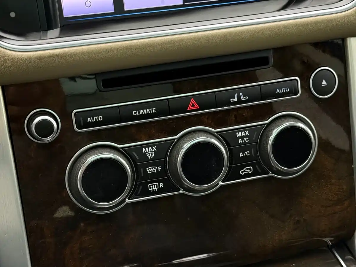 Land Rover Range Rover 2013 5.0 SC V8 AB Ultimate Genesis Edition фото 14