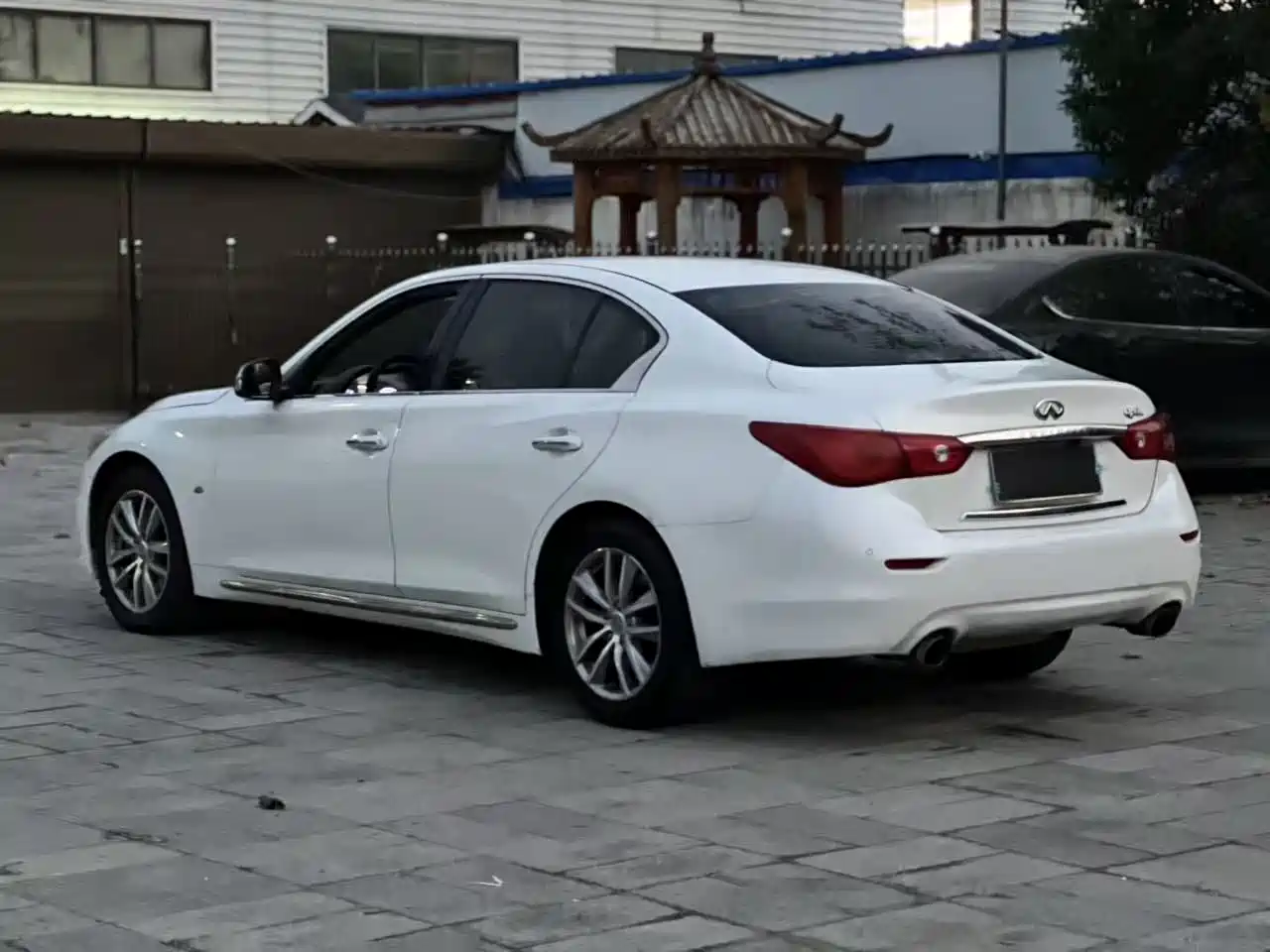 Infiniti Q50L 2016 2015 2.0T Comfort