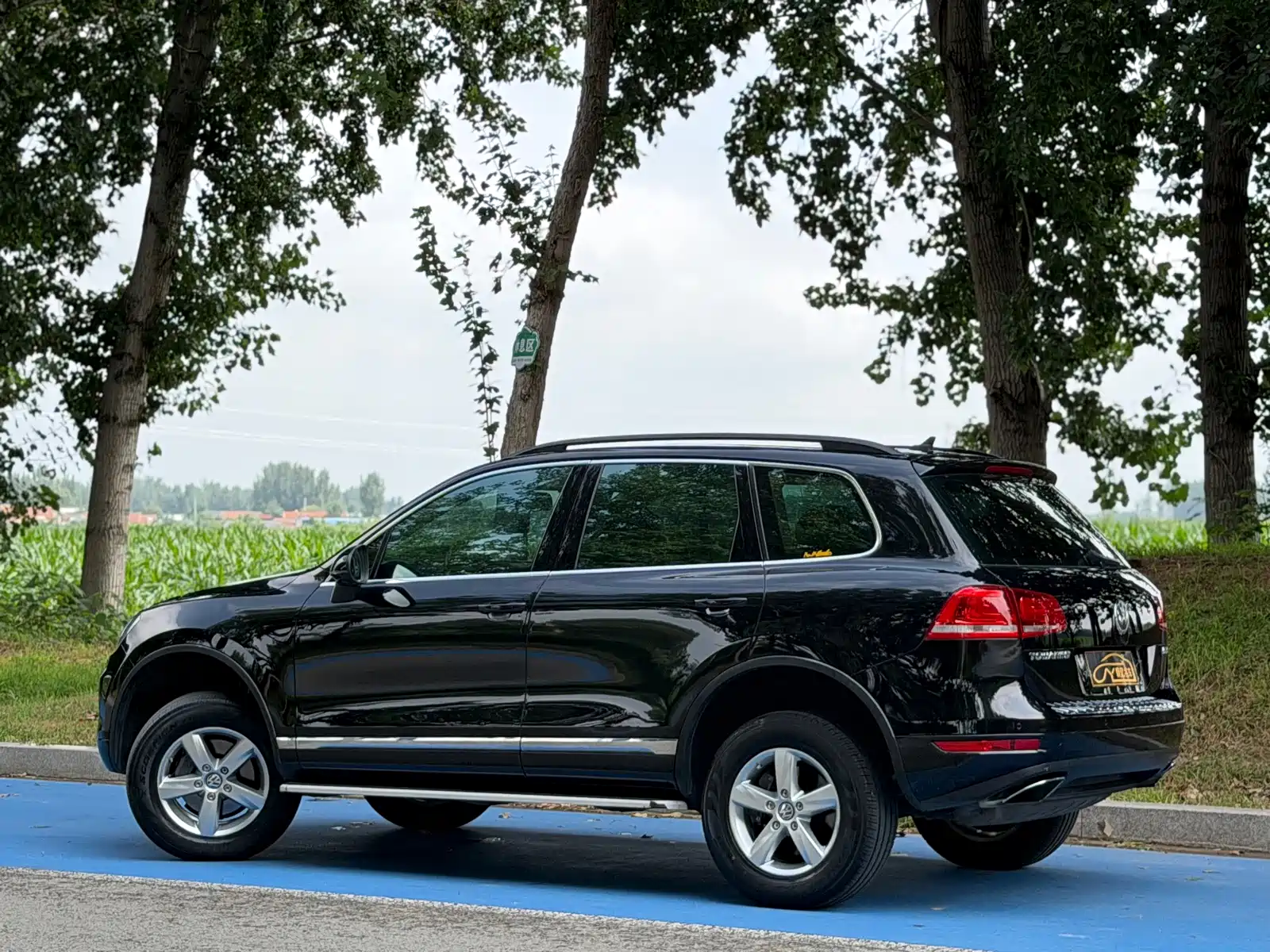 Фото 4 - Volkswagen Touareg