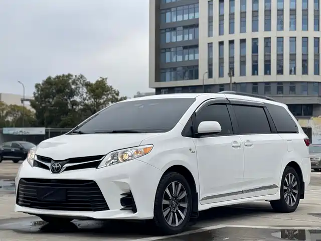  Toyota Toyota Sienna