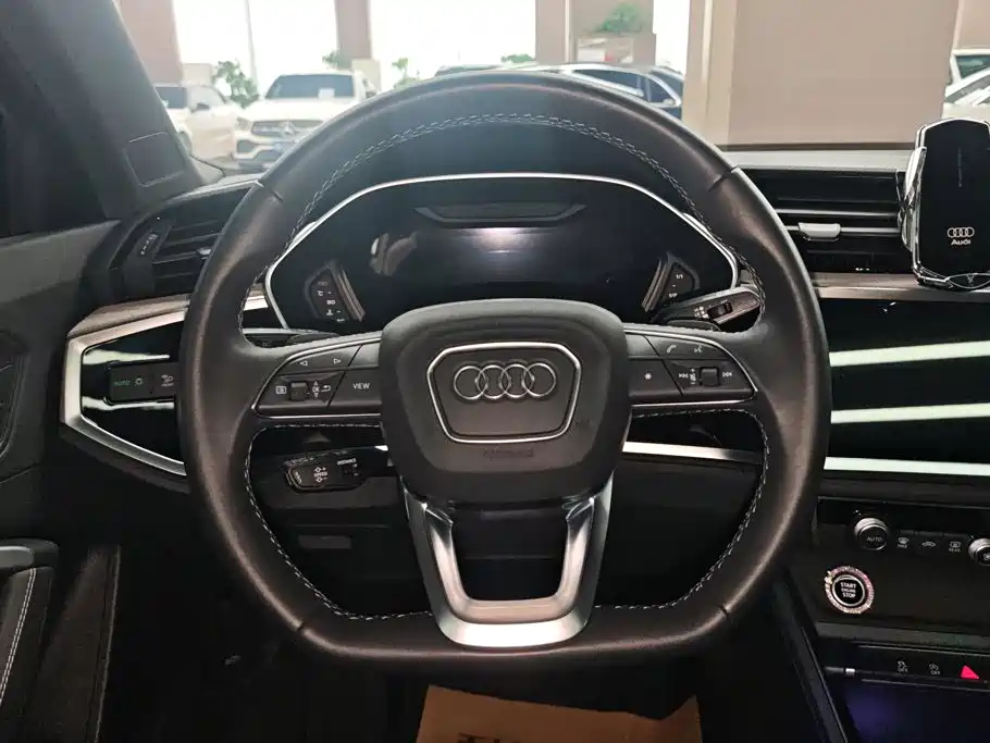 Audi Q3 2024 2024 35 TFSI Fashion Sport