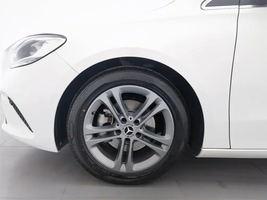 MERCEDES-BENZ CLASS B