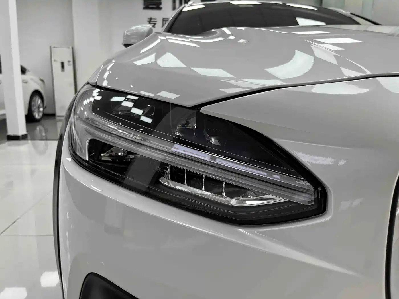 Volvo V90 2021 2021 Model Cross Country B5 AWD Smart Edition