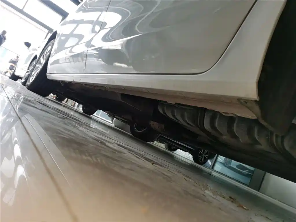 Buick GL8 2017 ES 28T Premium China V фото 22