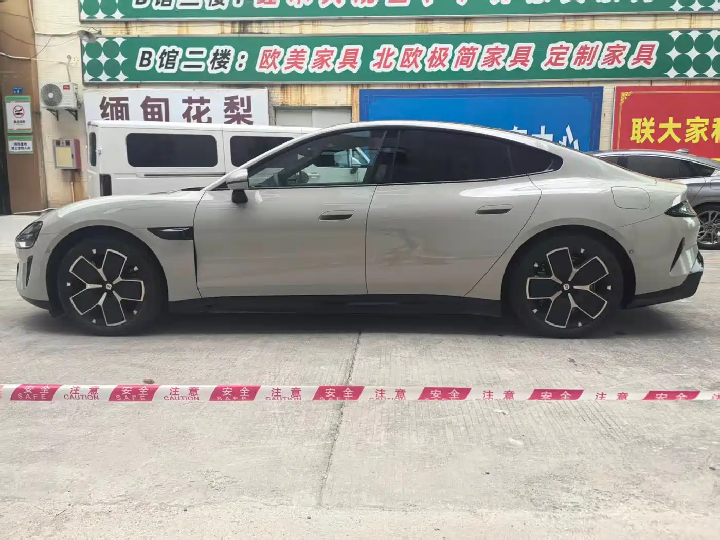 XIAOMI CAR XIAOMI SU7