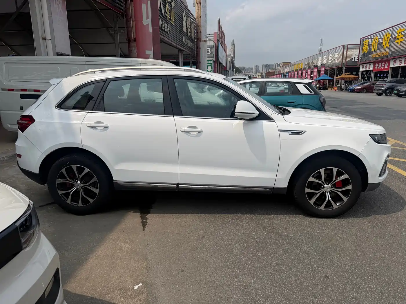 ZOTYE T600