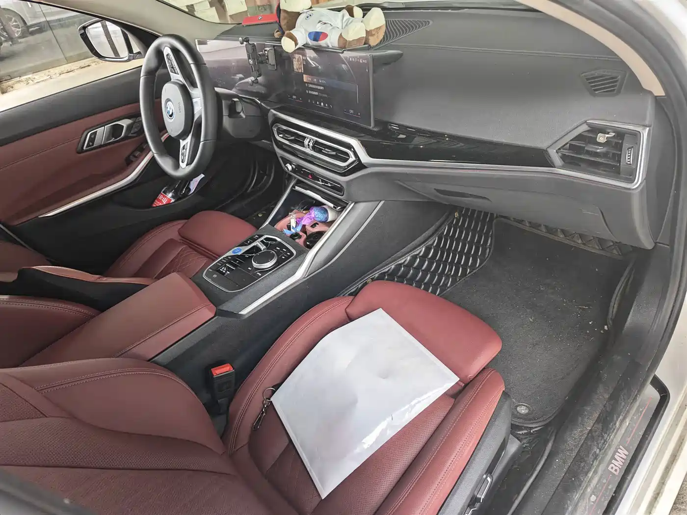 Фото 2 - BMW i3