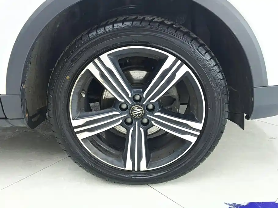 Фото 6 - MG ZS