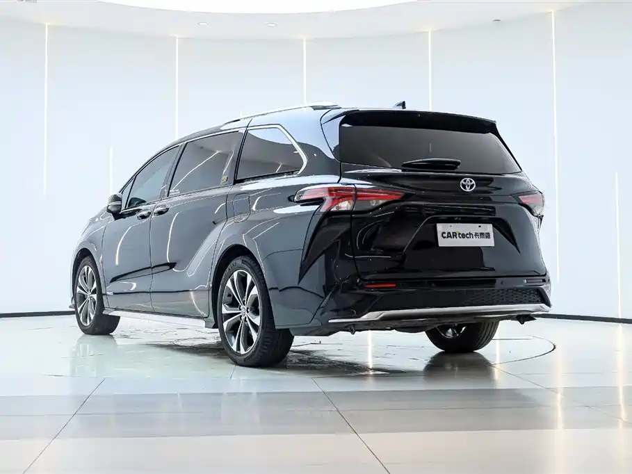 TOYOTA GREVIA