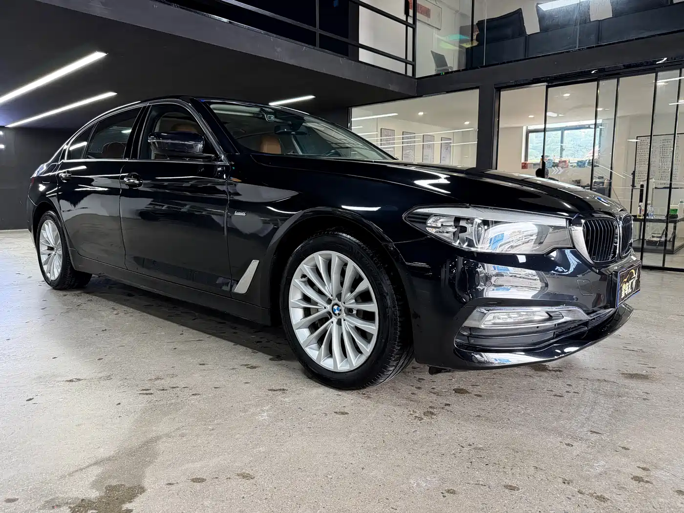 Фото 3 - BMW 5 Series