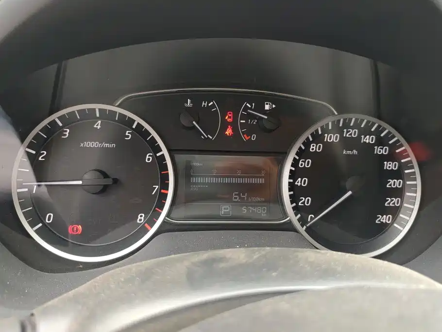 Nissan SYLPHY, миниатюра 14