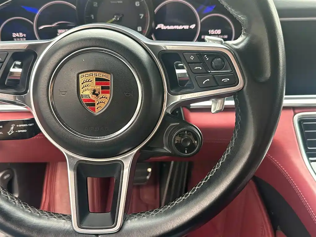 PORSCHE PANAMERA NEW ENERGY