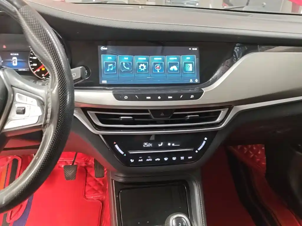 Changan CS35 PLUS 2019 2018 1.6L Manual Smooth Connect China V