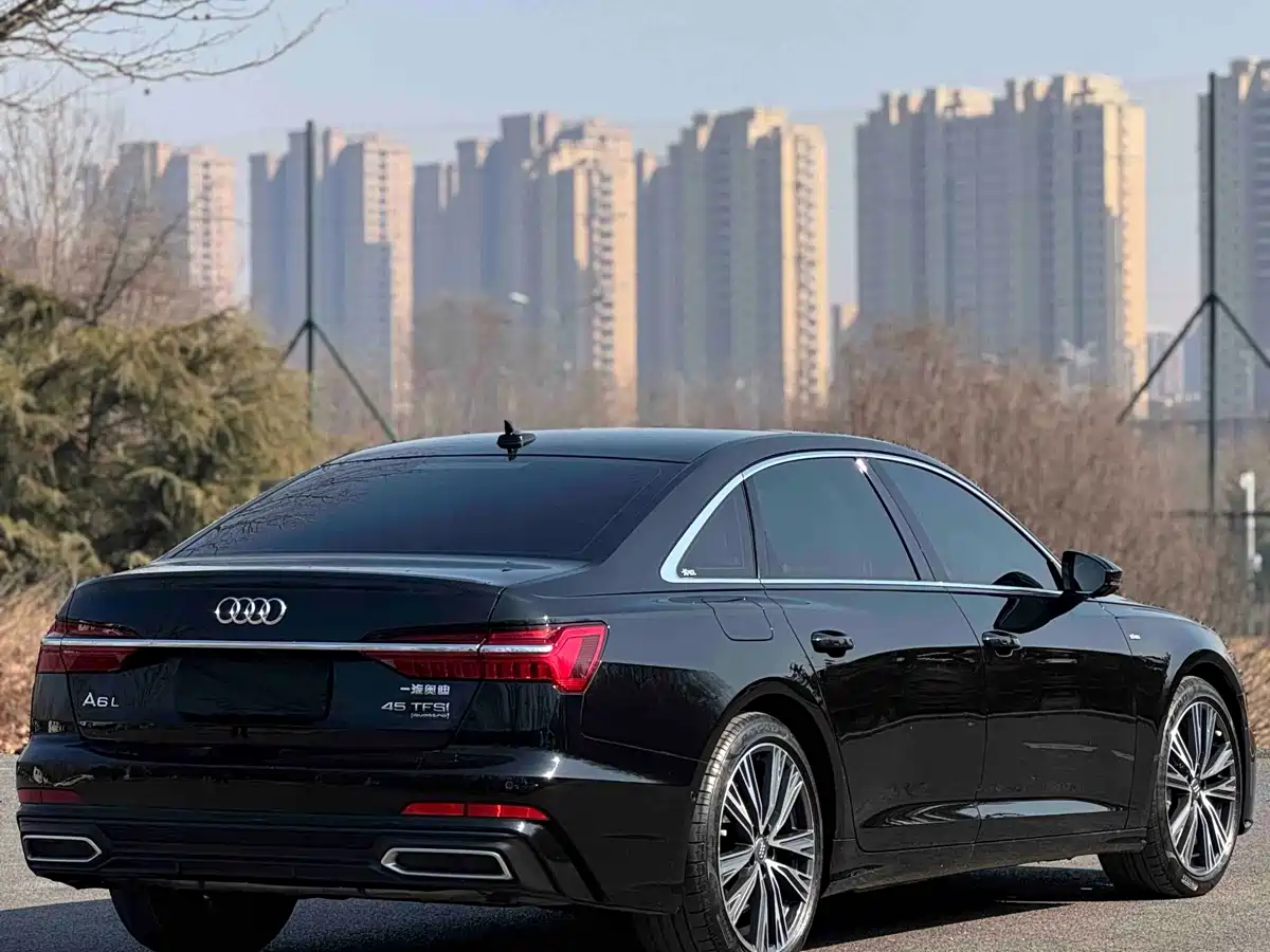Audi A6L 2021 45 TFSI quattro Exclusive Elegance фото 11