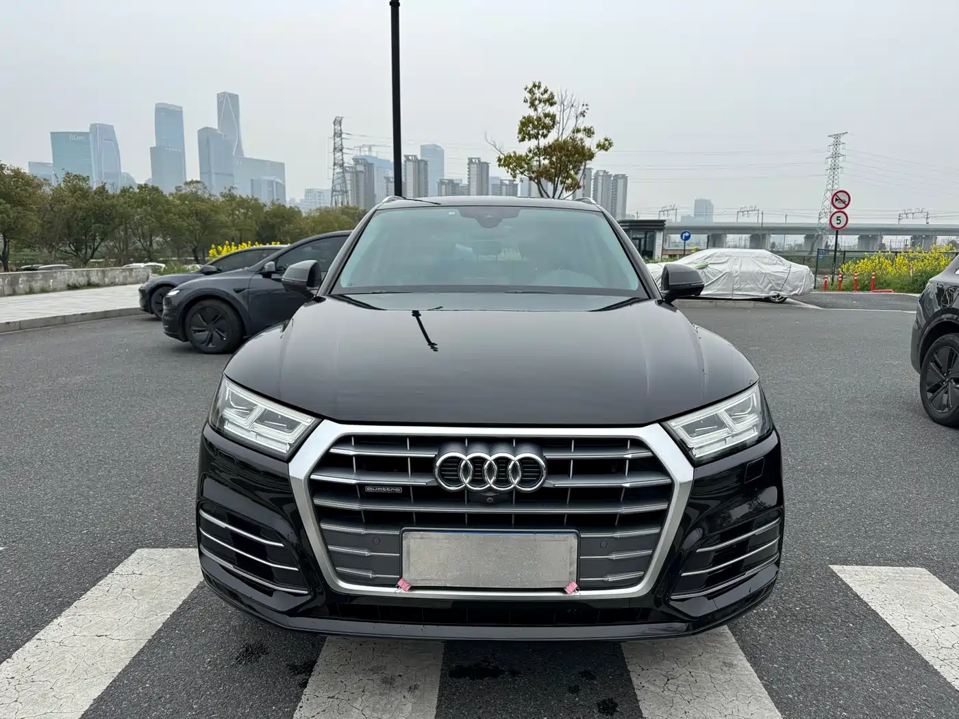 Audi Q5L 2018 40 TFSI Premium Fashion China VI фото 2