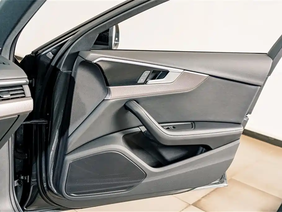 Audi A4L 2023 40 TFSI quattro Luxury Sport фото 14