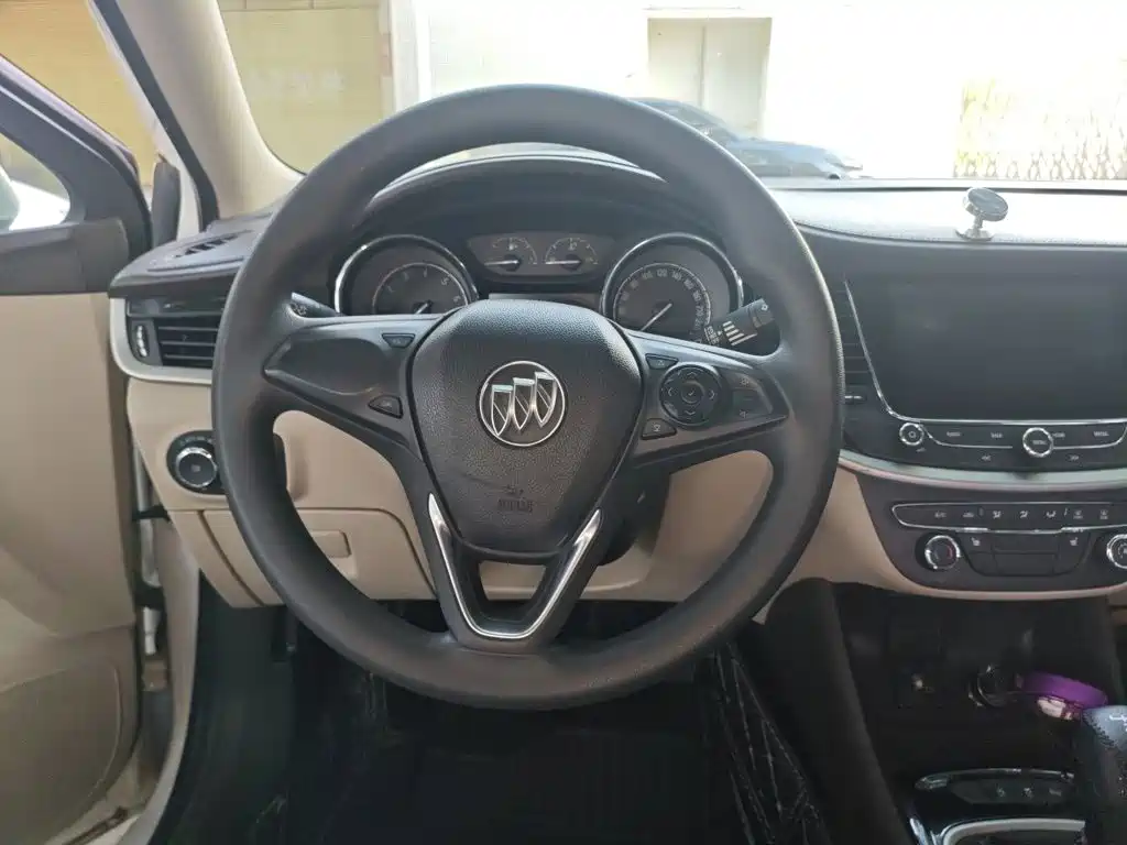 Фото 3 - Buick Verano