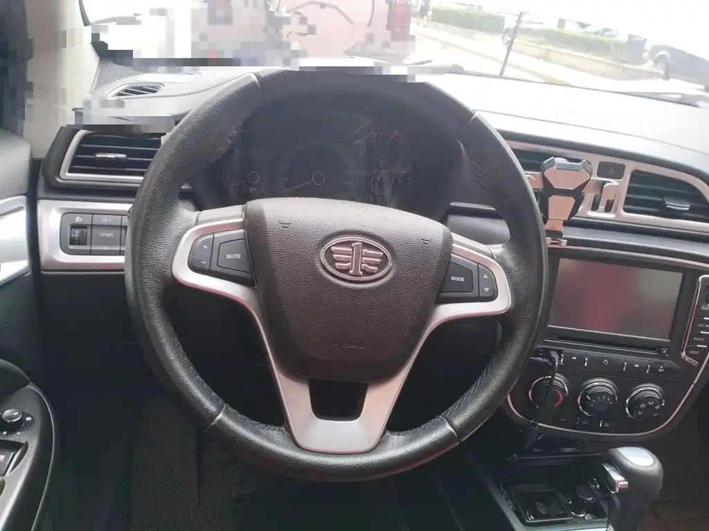 FAW Junpai D60 2015 2015 1.8L Auto Premium