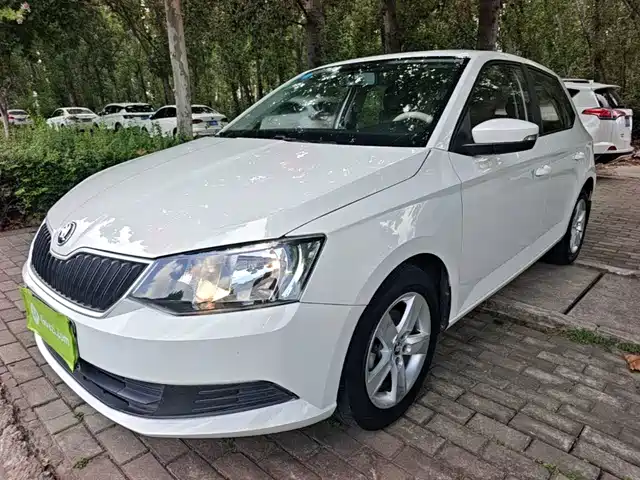 Škoda Fabia 2017 1.4L Auto Car Enjoy Edition