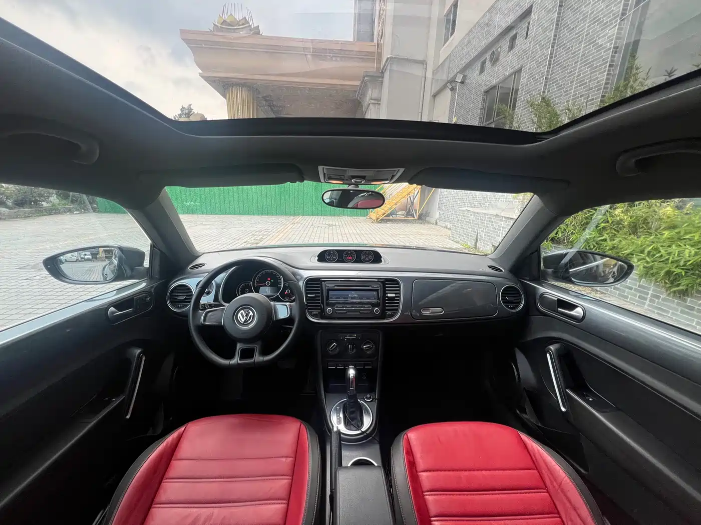 Volkswagen Beetle 2013 1.4TSI Comfort фото 13