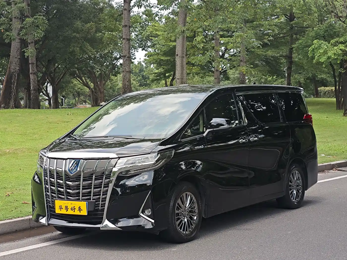 Toyota Alphard 2021 Hybrid 2.5L Premium