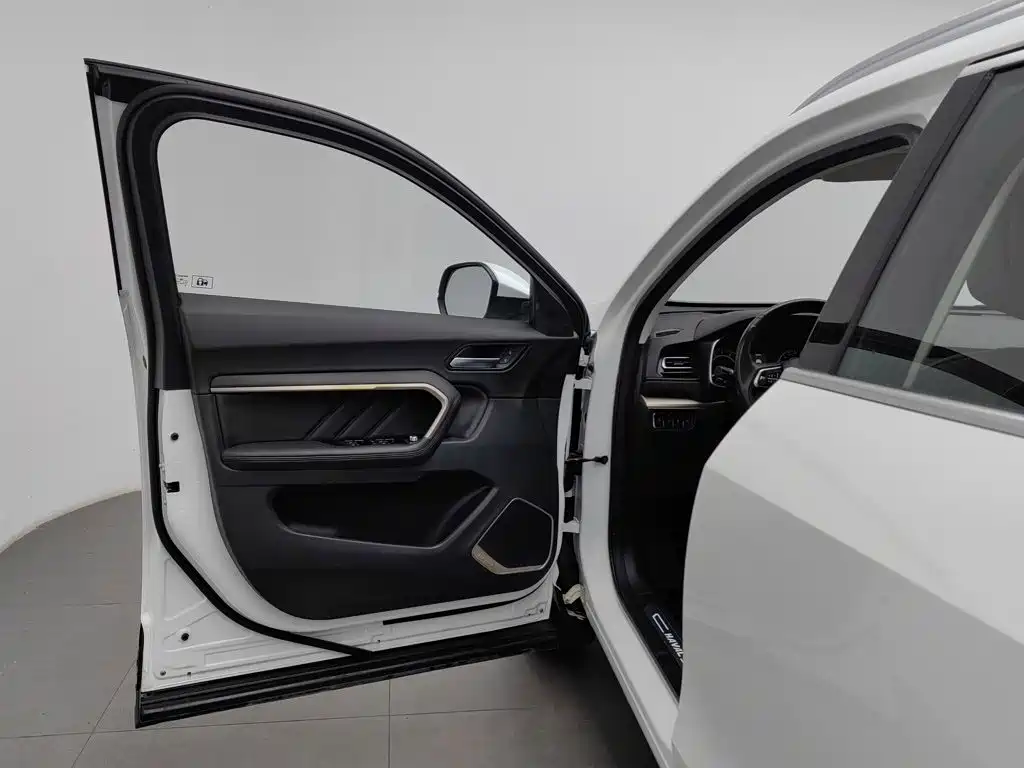 Photo 8 - Haval H6
