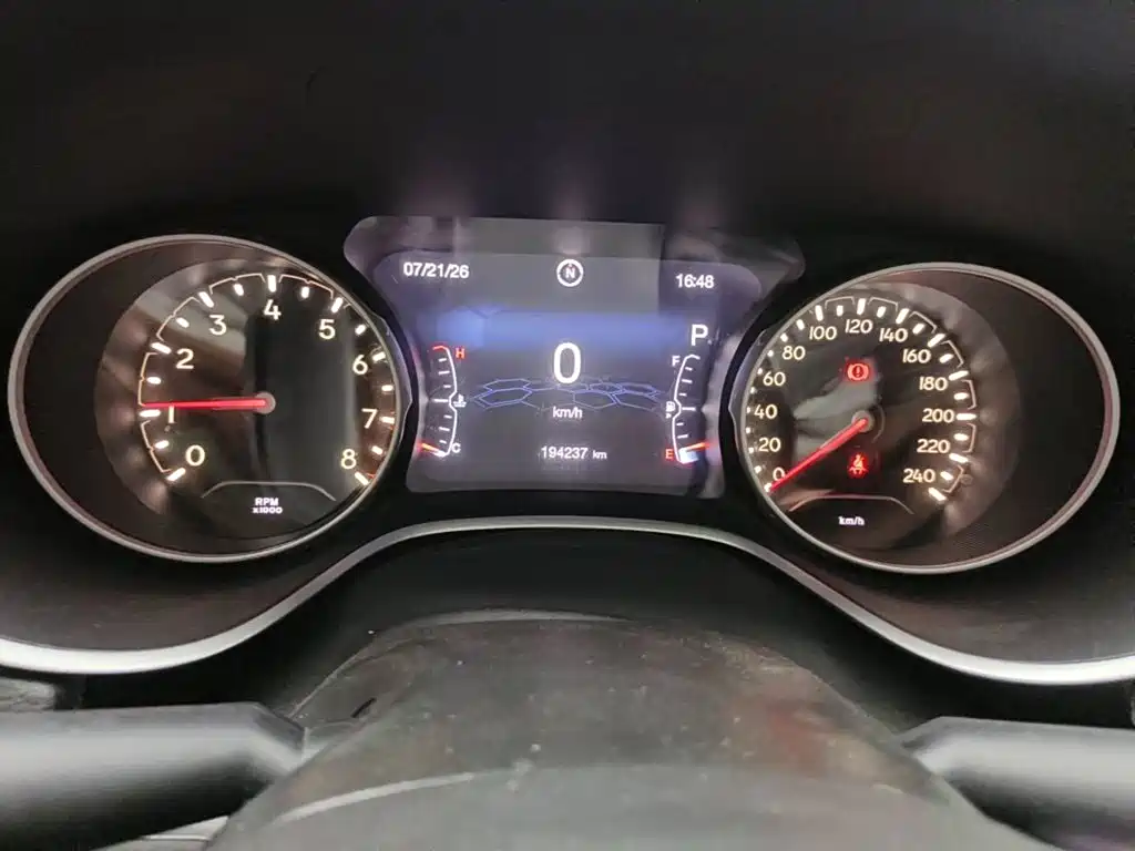 Фото 4 - Jeep Compass