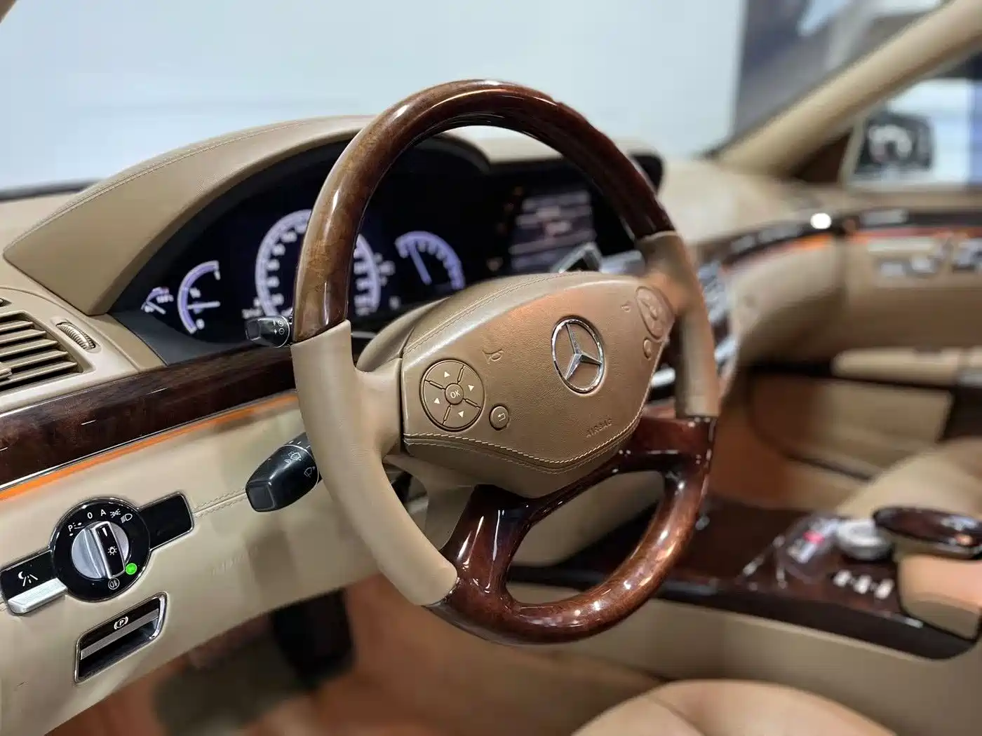 Mercedes-Benz S-Class 2012 S 600 L Grand Edition designo фото 7