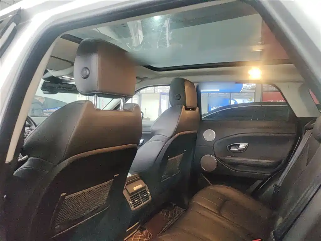 Land Rover Range Rover Evoque 2018 240PS SE Smart Edition фото 14