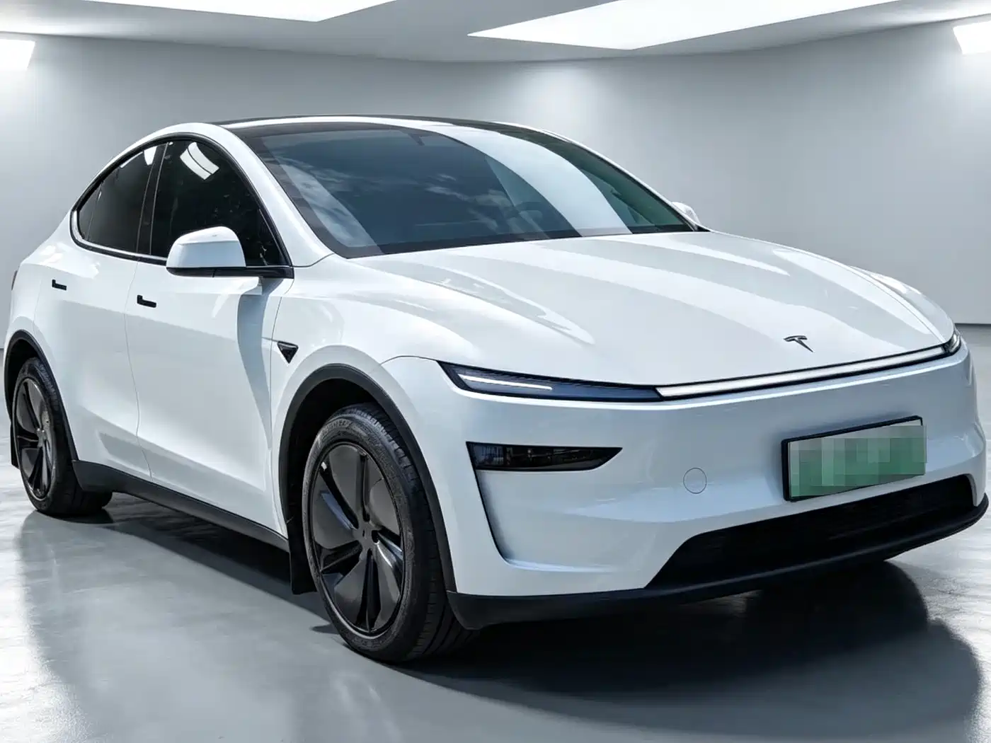Фото 3 - Tesla Model Y