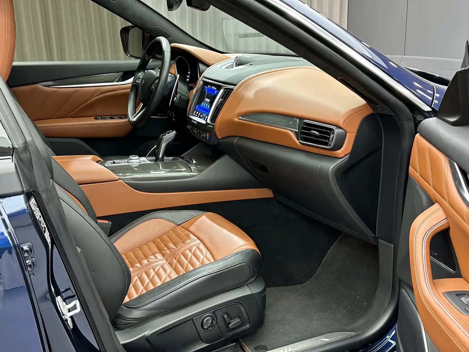 Фото 26 - Maserati Levante