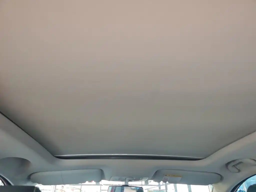 MG ZS 2017 2017 1.5L Manual Premium Internet Edition