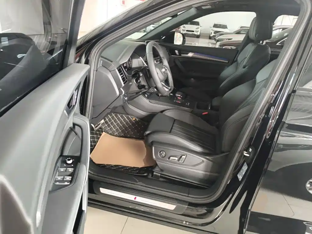 Audi Q5L 2026 2025 45th Anniversary Edition 40 TFSI Luxury Sport