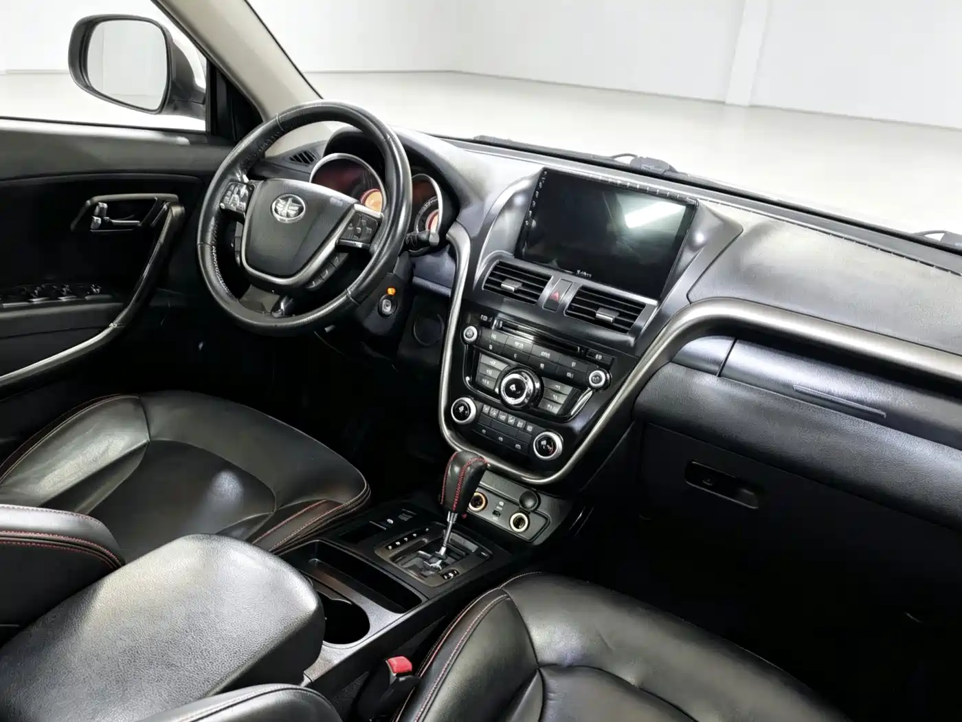 Besturn X80 2015 2015 2.0L Automatic Comfort Anniversary Edition