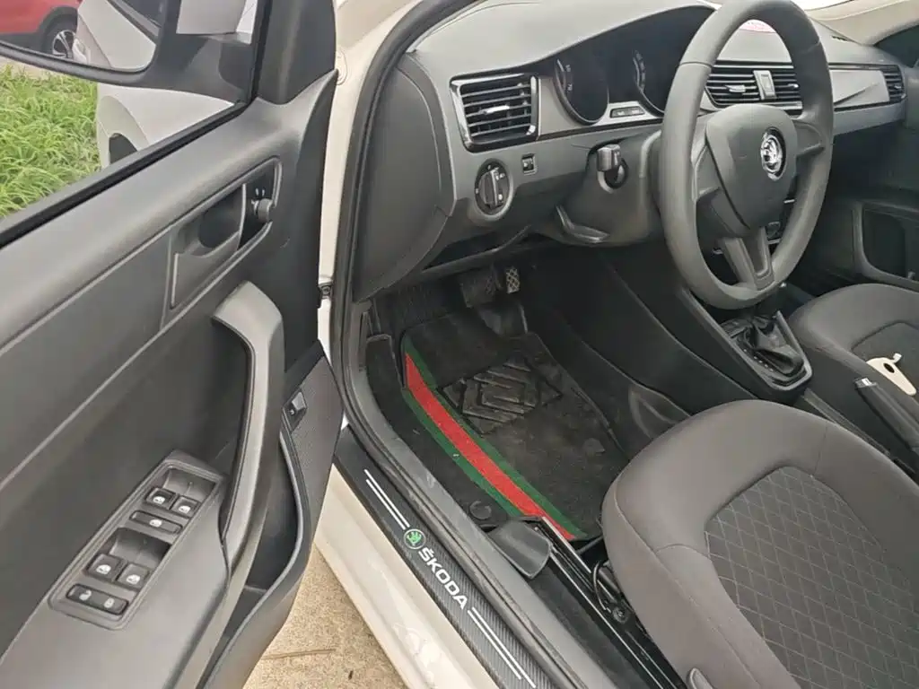 Škoda Rapid 2021 2020 1.5L Auto Standard