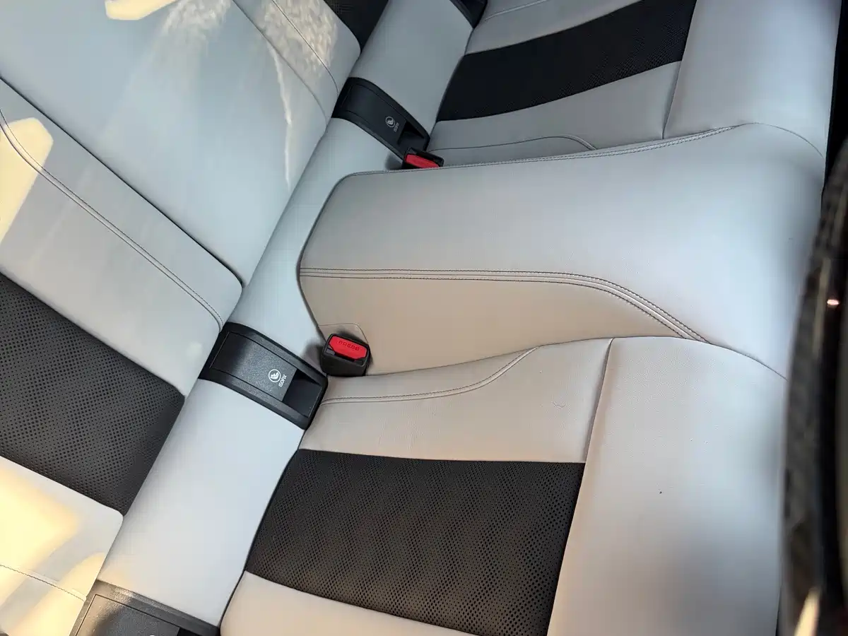 BMW M4 2025 2024 BMW M4 Coupe M xDrive Competition