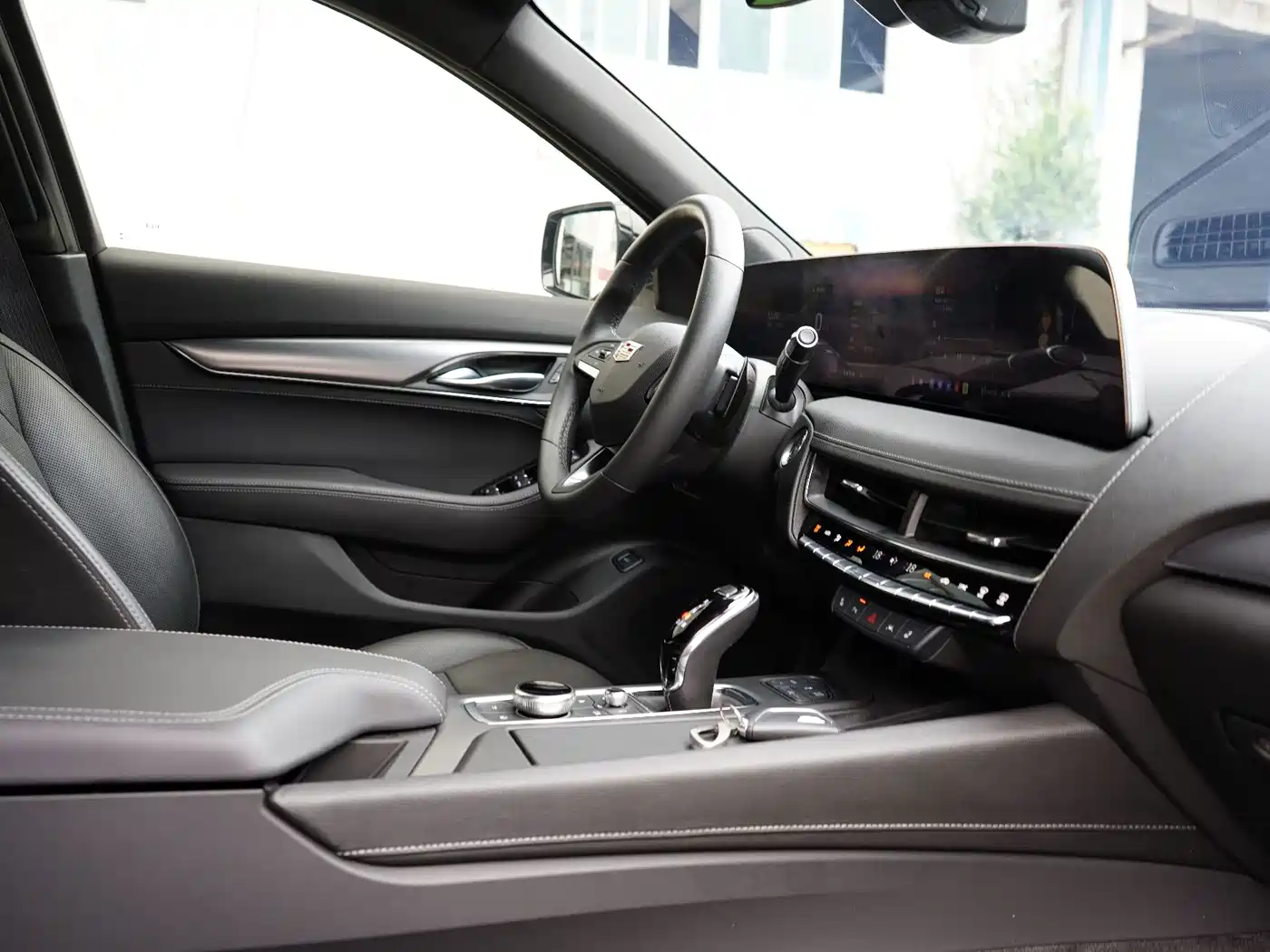 Cadillac CT5 2025 2024 28T Luxury Model Pro