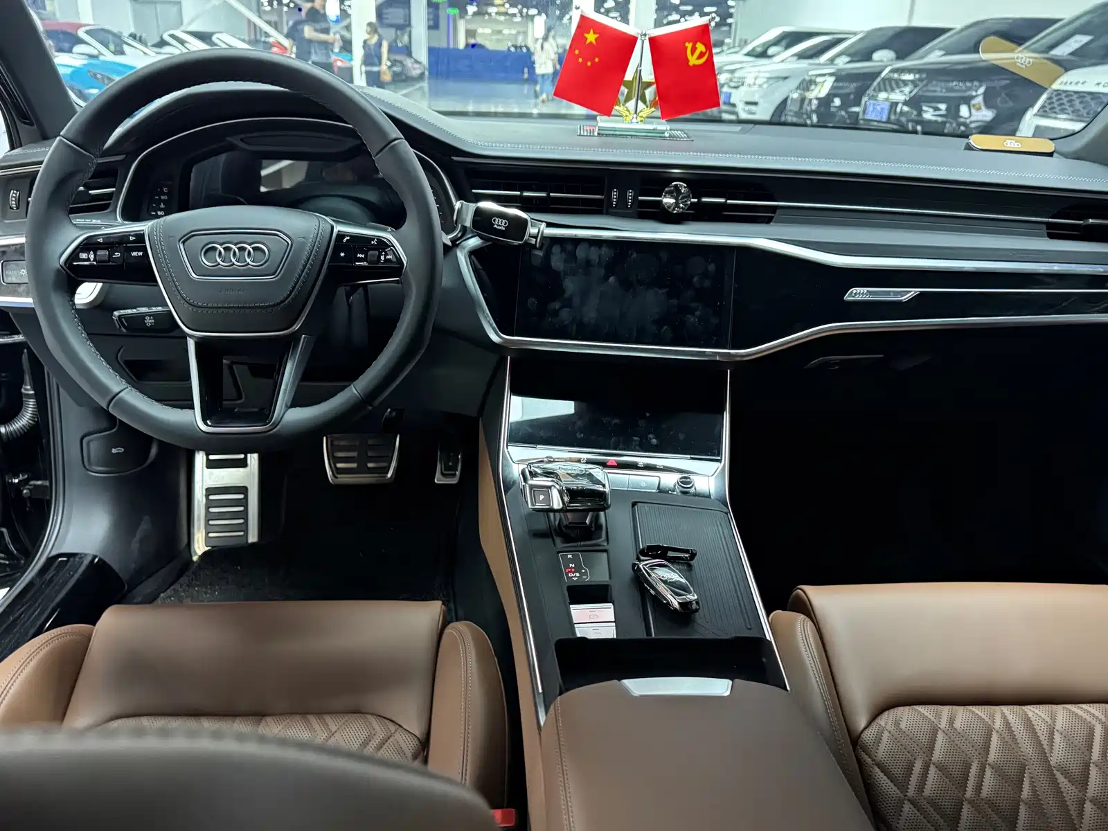 Photo 6 - Audi A6L