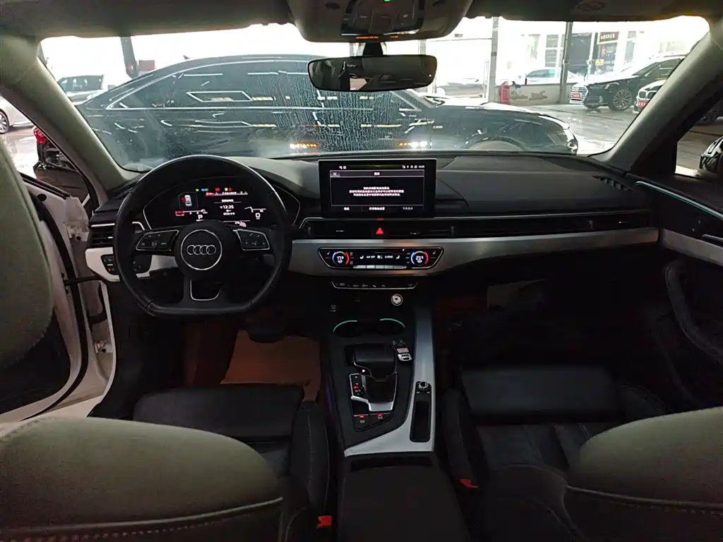 Audi A4L 2022 40 TFSI Luxury Dynamic фото 10