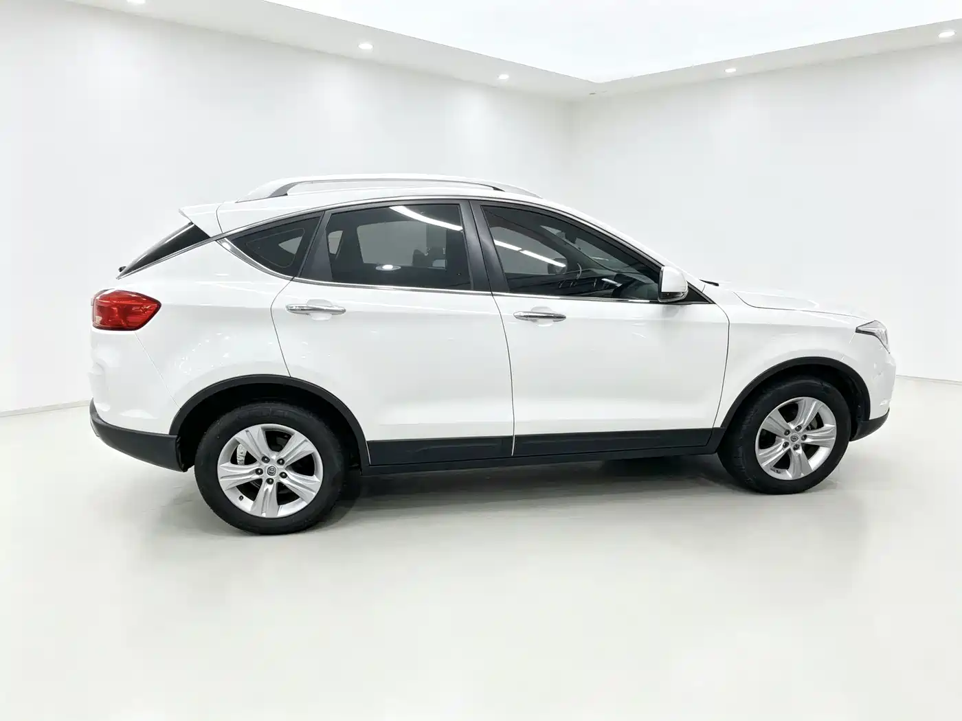 Besturn X80 2015 2015 2.0L Automatic Comfort Anniversary Edition