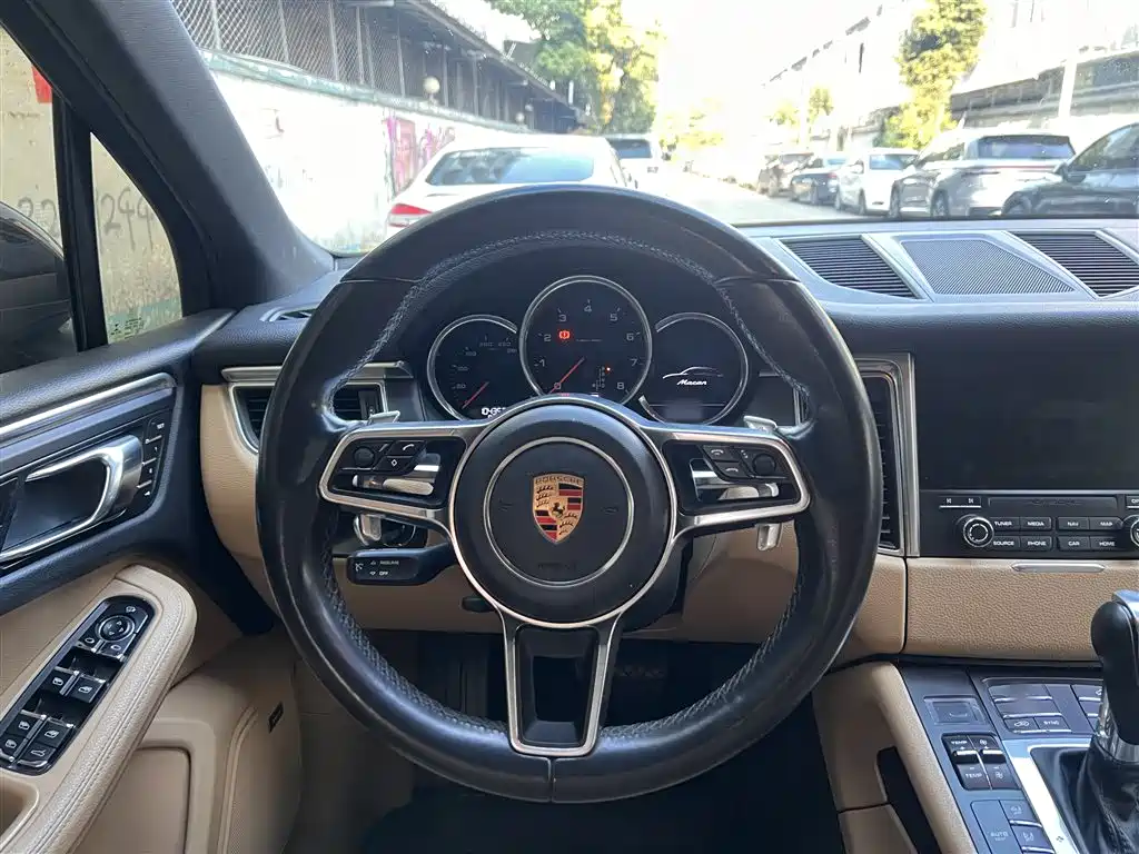 Porsche Macan 2017 Macan 2.0T фото 5