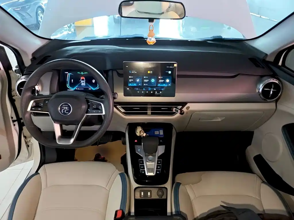 BYD Yuan Pro 2024 2023 401KM Luxury