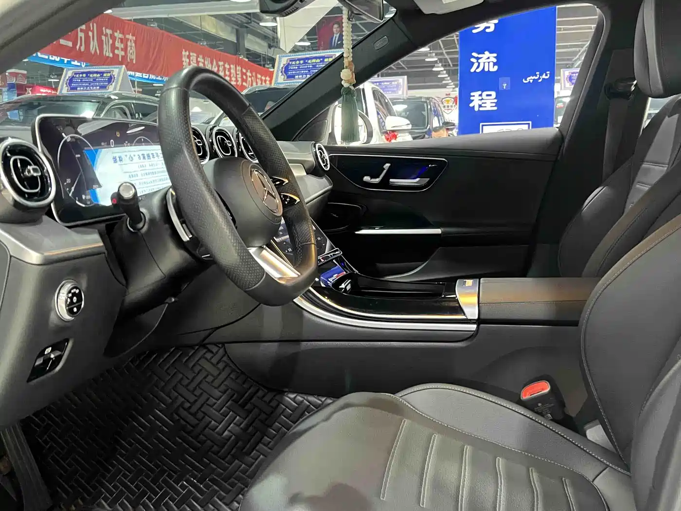 Mercedes-Benz C-Class 2023 Facelift C 200 L Sport Edition фото 4