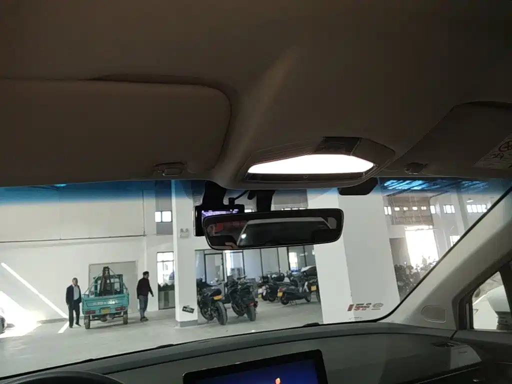 Geely Emgrand S 2022 2022 1.4T CVT Crossover Player