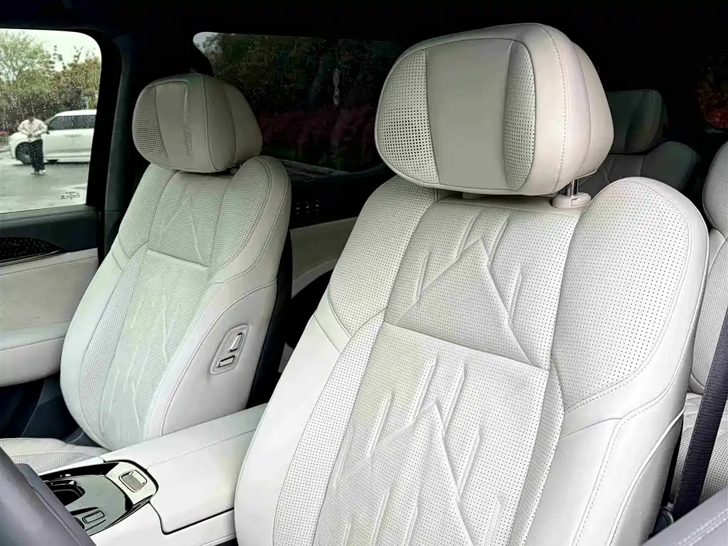 ZEEKR EXTREME KRYPTON 009