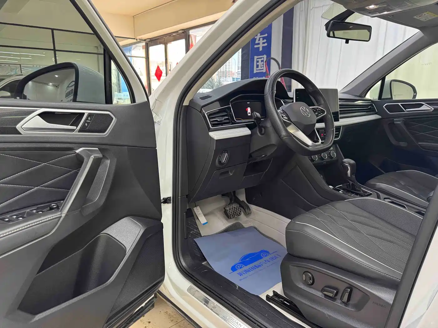 Volkswagen Tiguan L 2023 280TSI 2WD Trend Limited Edition фото 7