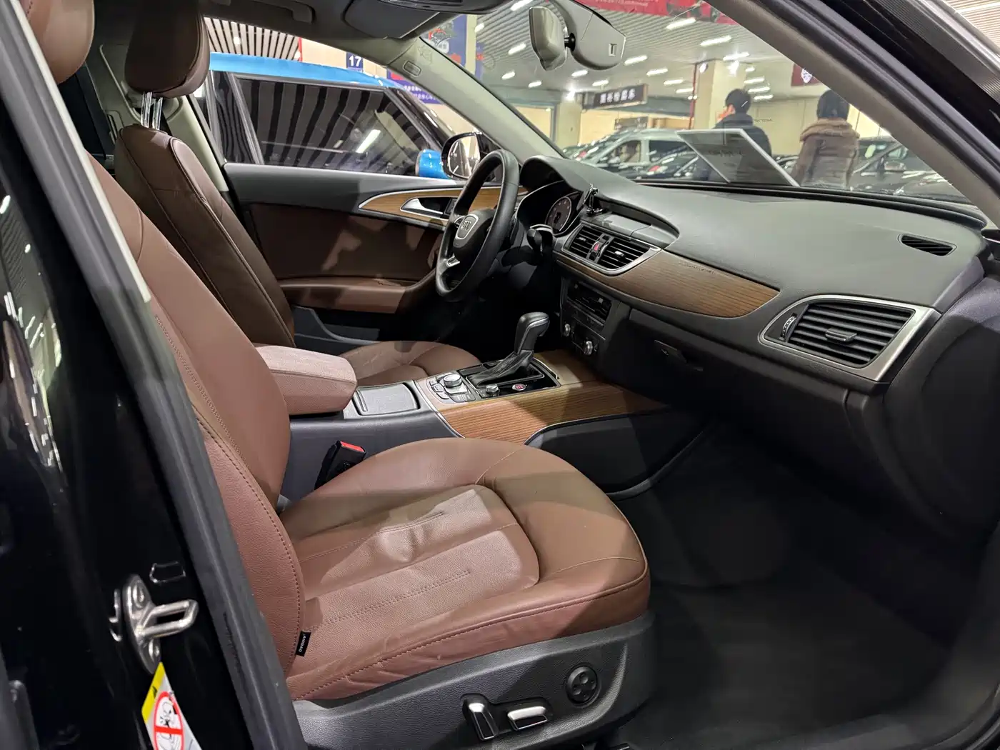 Audi A6L 2018 30th Anniversary 30 FSI Style фото 14
