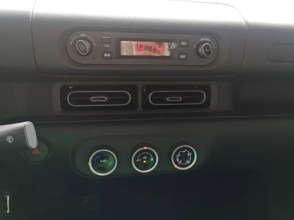 Wuling Motors Wuling Zhiguang NEV 2026 2025 Standard Version